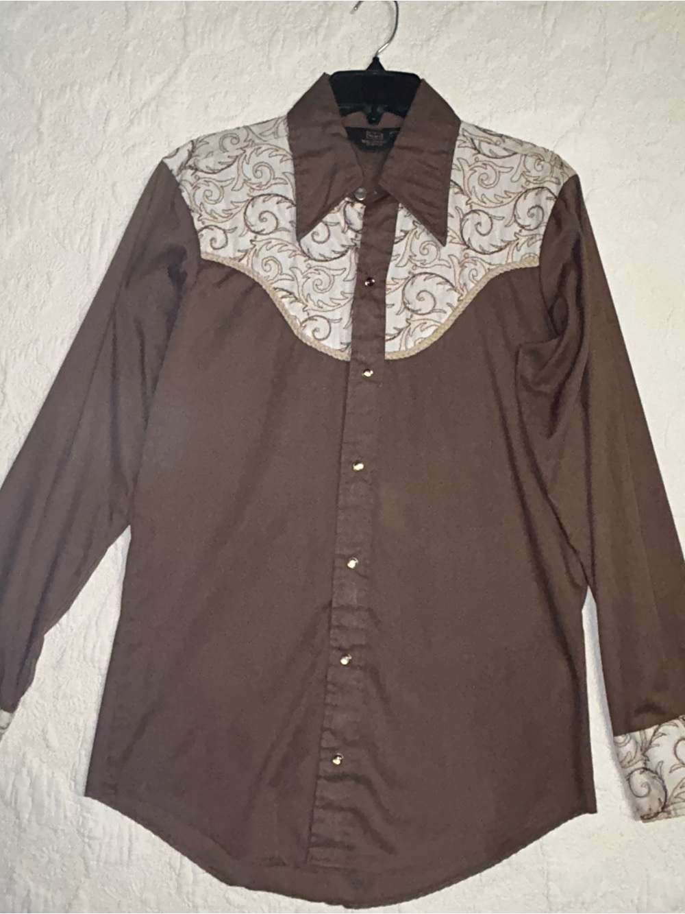 Vintage sz M Men's Brown Button-Down Western Shirt with Ivory Scroll Yoke Sears
